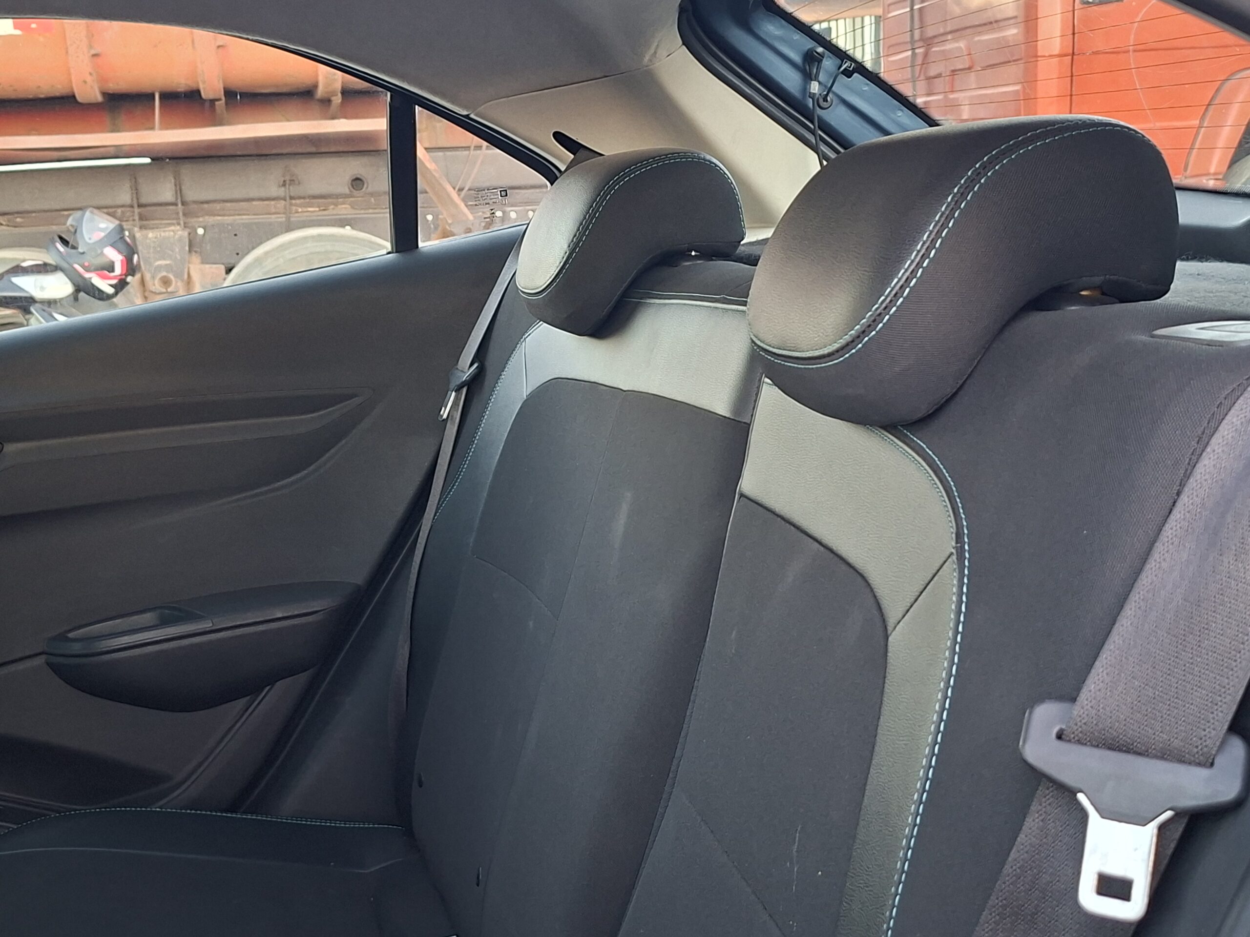 
								CHEVROLET ONIX MT LTZ 1.4 2014 full									
