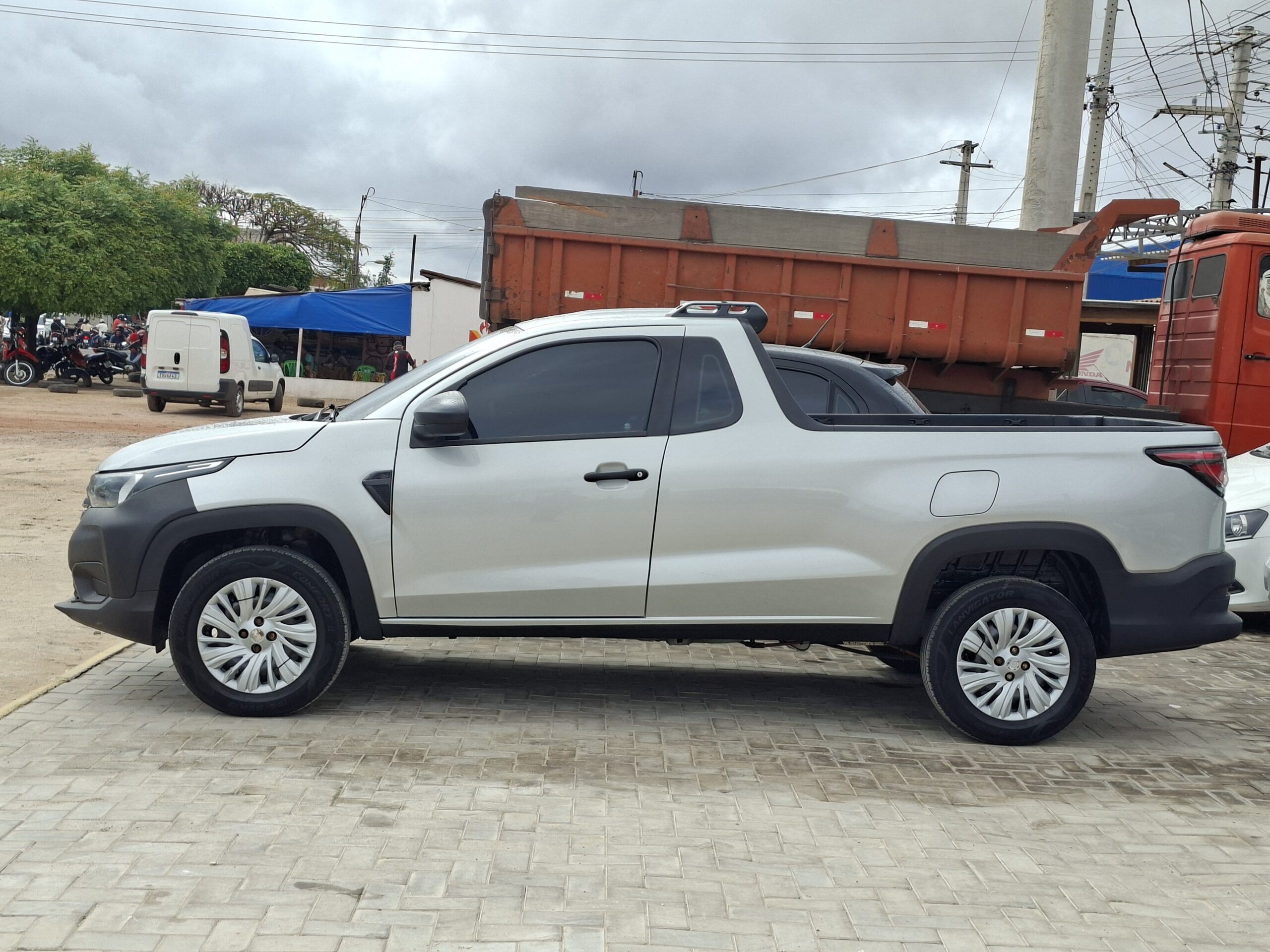 
								FIAT STRADA ENDURANCE CS 1.4 FLEX MANUAL 202 full									