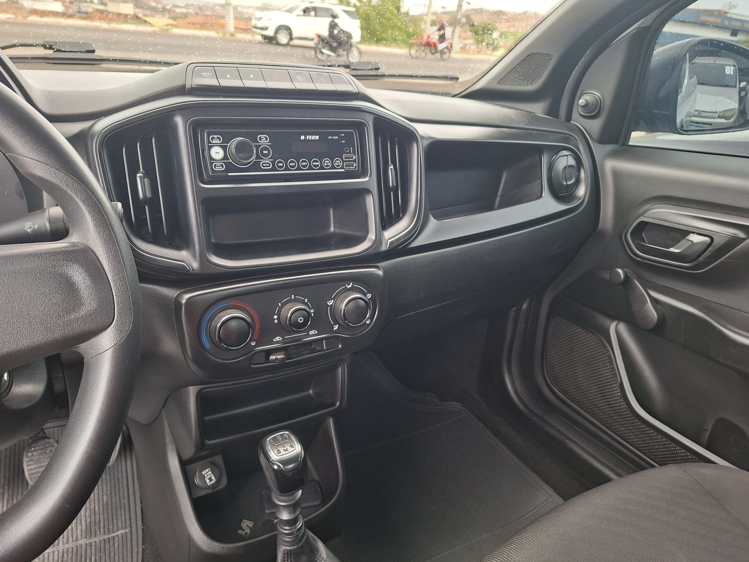 
								FIAT STRADA ENDURANCE CS 1.4 FLEX MANUAL 202 full									
