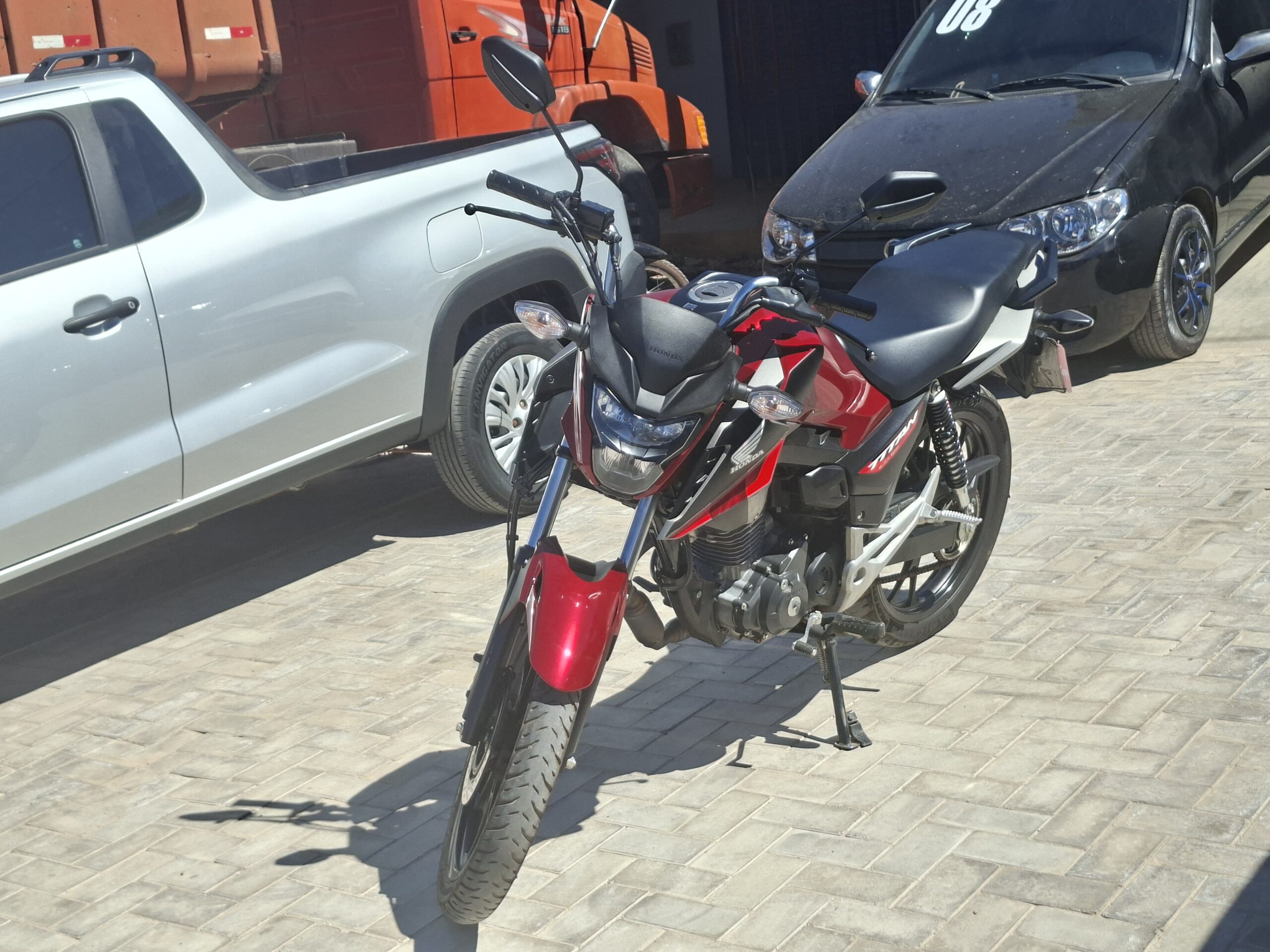 
								HONDA CG160 TITAN FLEXONE EDIÇÃO ESPECIAL 40 ANOS full									