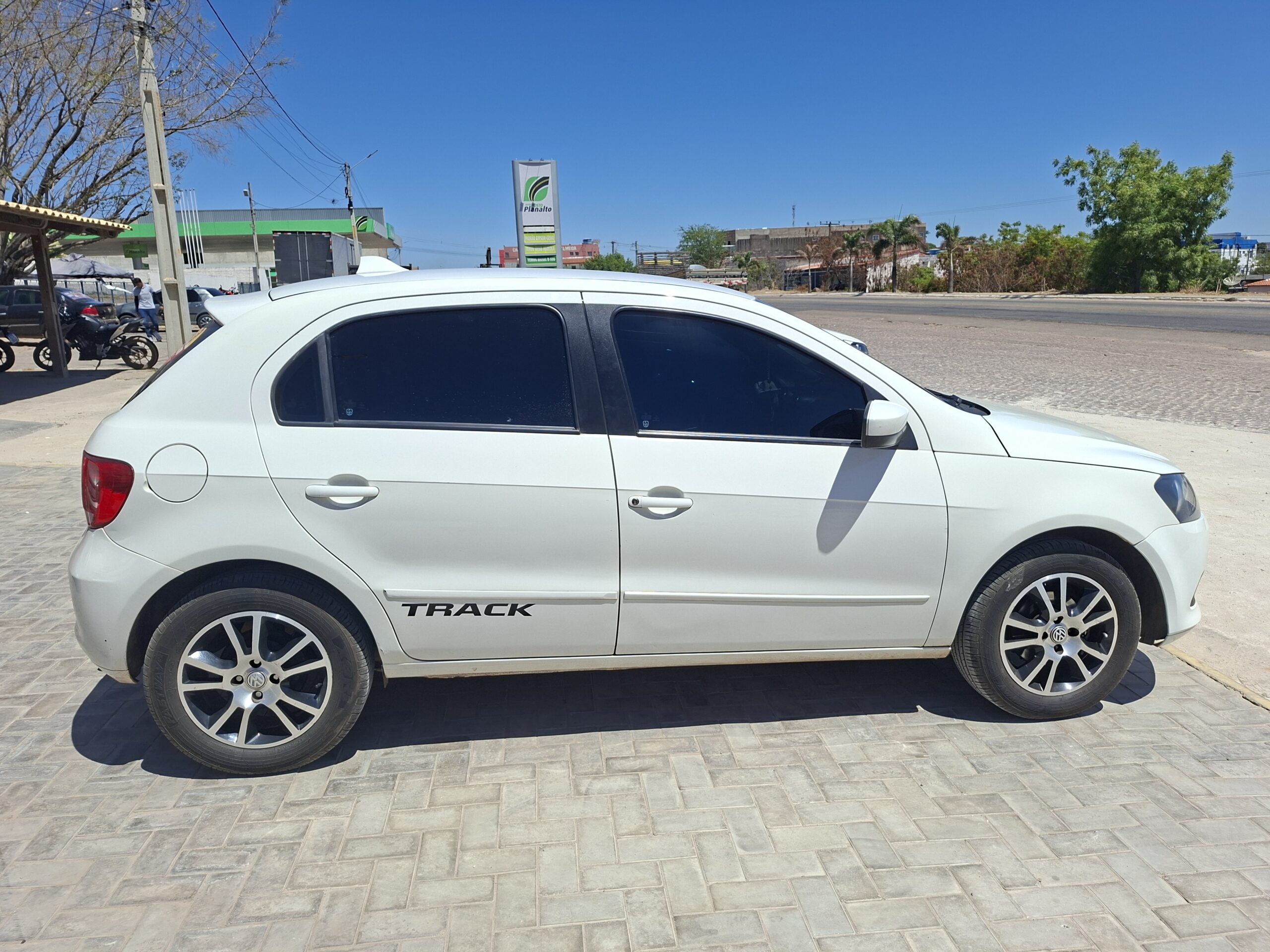 
								VOLKSWAGEN NOVO GOL 1.0 MI TOTAL FLEX 2013/2014 full									