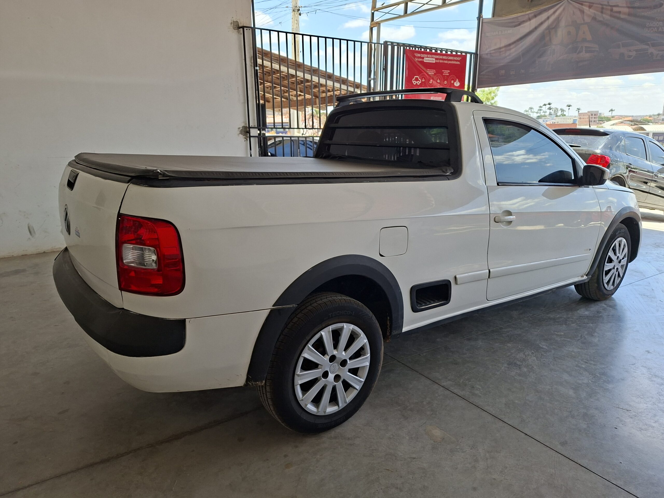 
								VOLKSWAGEN NOVA SAVEIRO 1.6 MI TOTAL FLEX 2014 full									