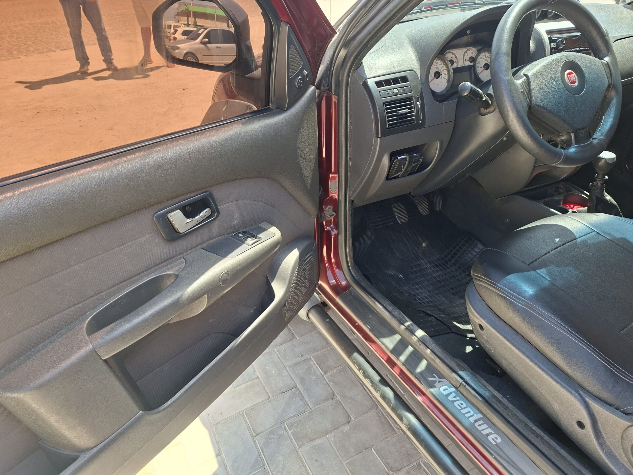 
								FIAT STRADA ADVENTURE CD 1.8 FLEX 2P 2010 full									