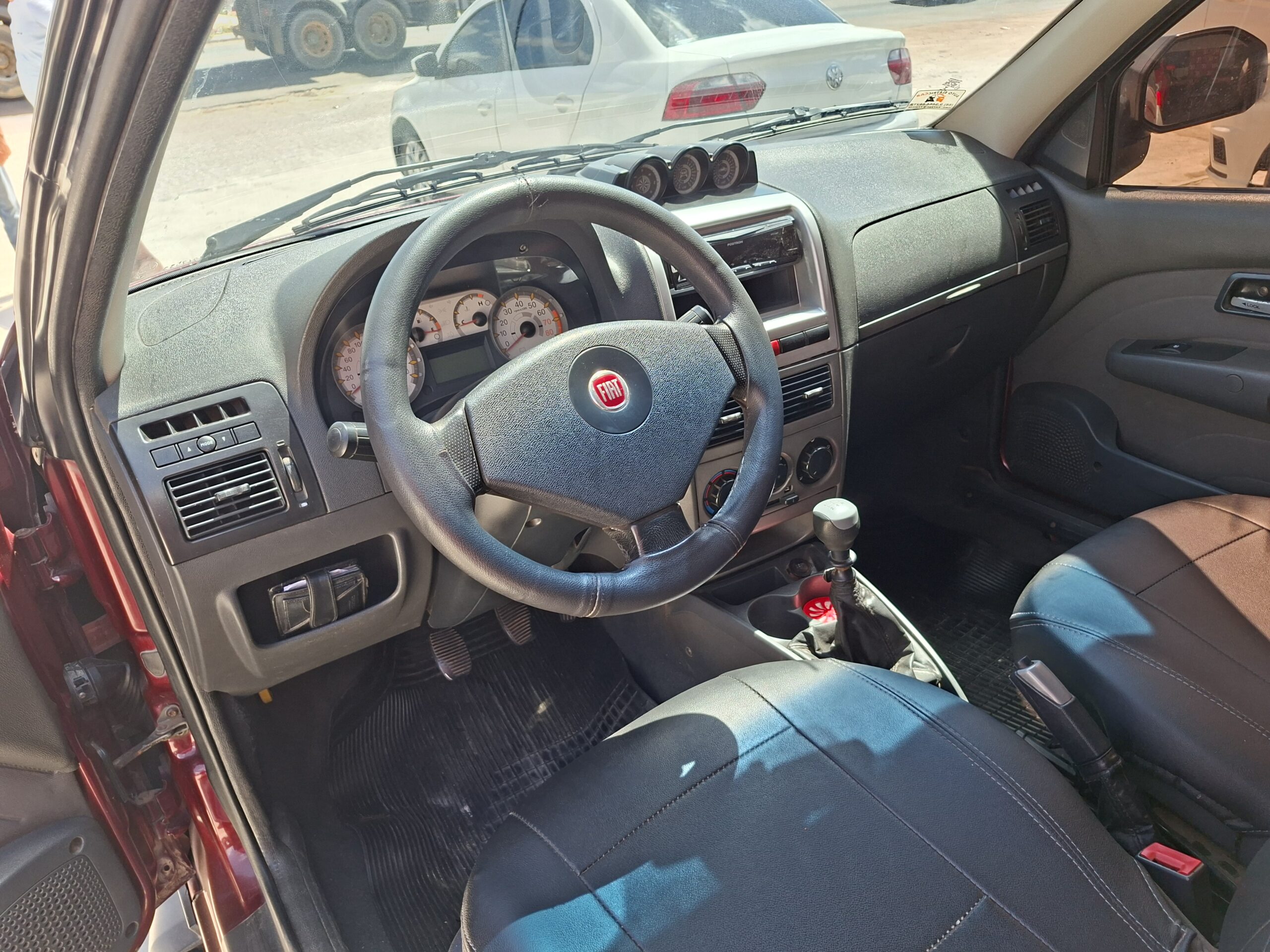 
								FIAT STRADA ADVENTURE CD 1.8 FLEX 2P 2010 full									