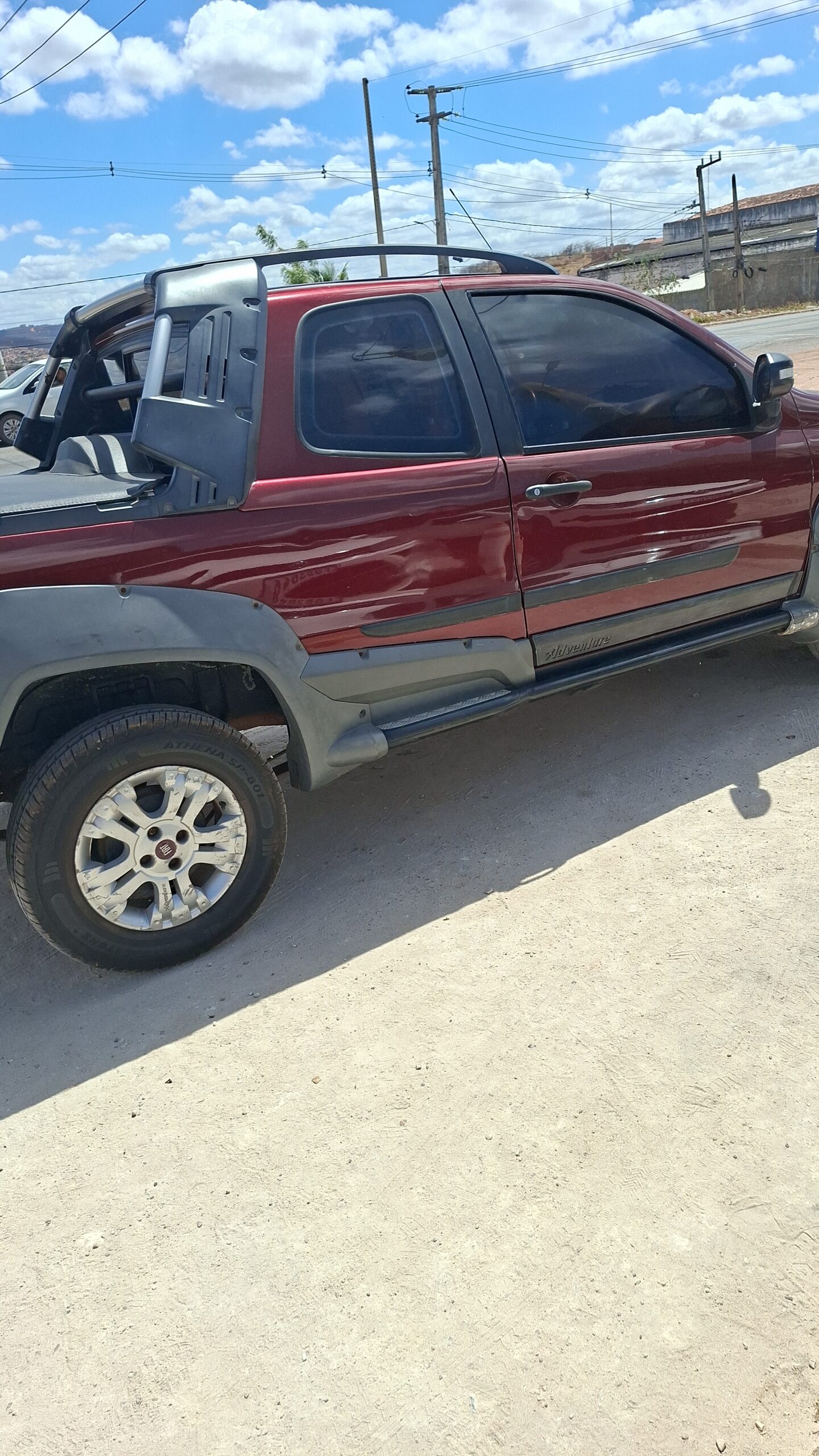 
								FIAT STRADA ADVENTURE CD 1.8 FLEX 2P 2010 full									