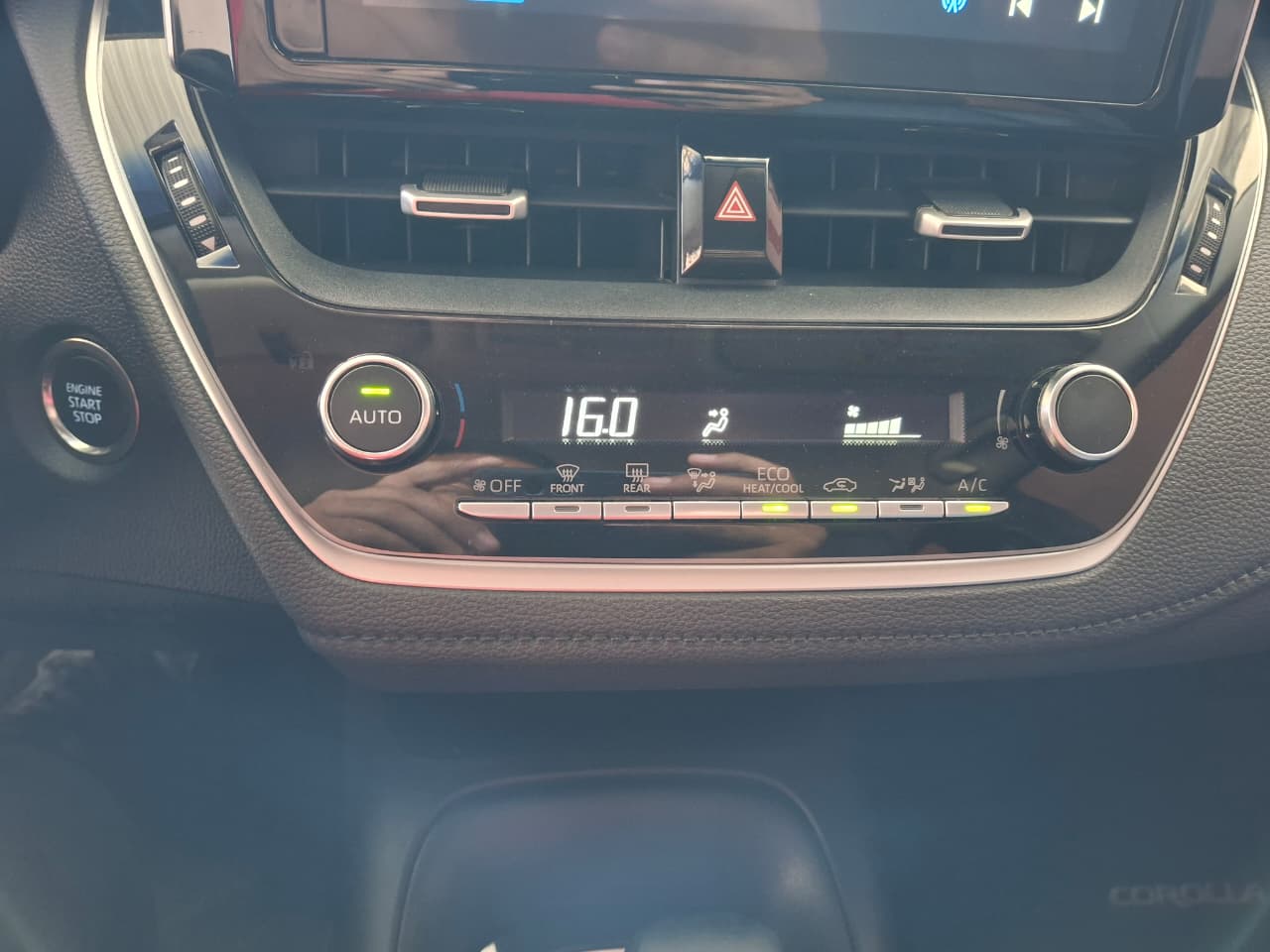 
								TOYOTA COROLLA XEI 2.0 AUTOMÁTICO 2024 full									