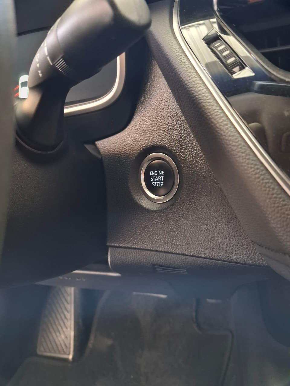 
								TOYOTA COROLLA XEI 2.0 AUTOMÁTICO 2024 full									
