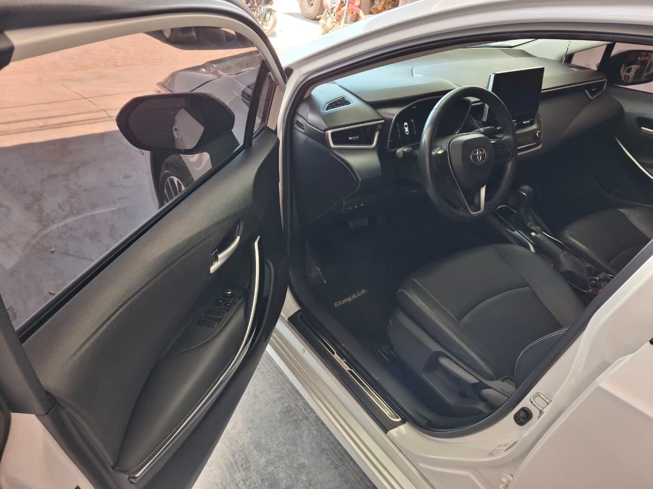 
								TOYOTA COROLLA XEI 2.0 AUTOMÁTICO 2024 full									