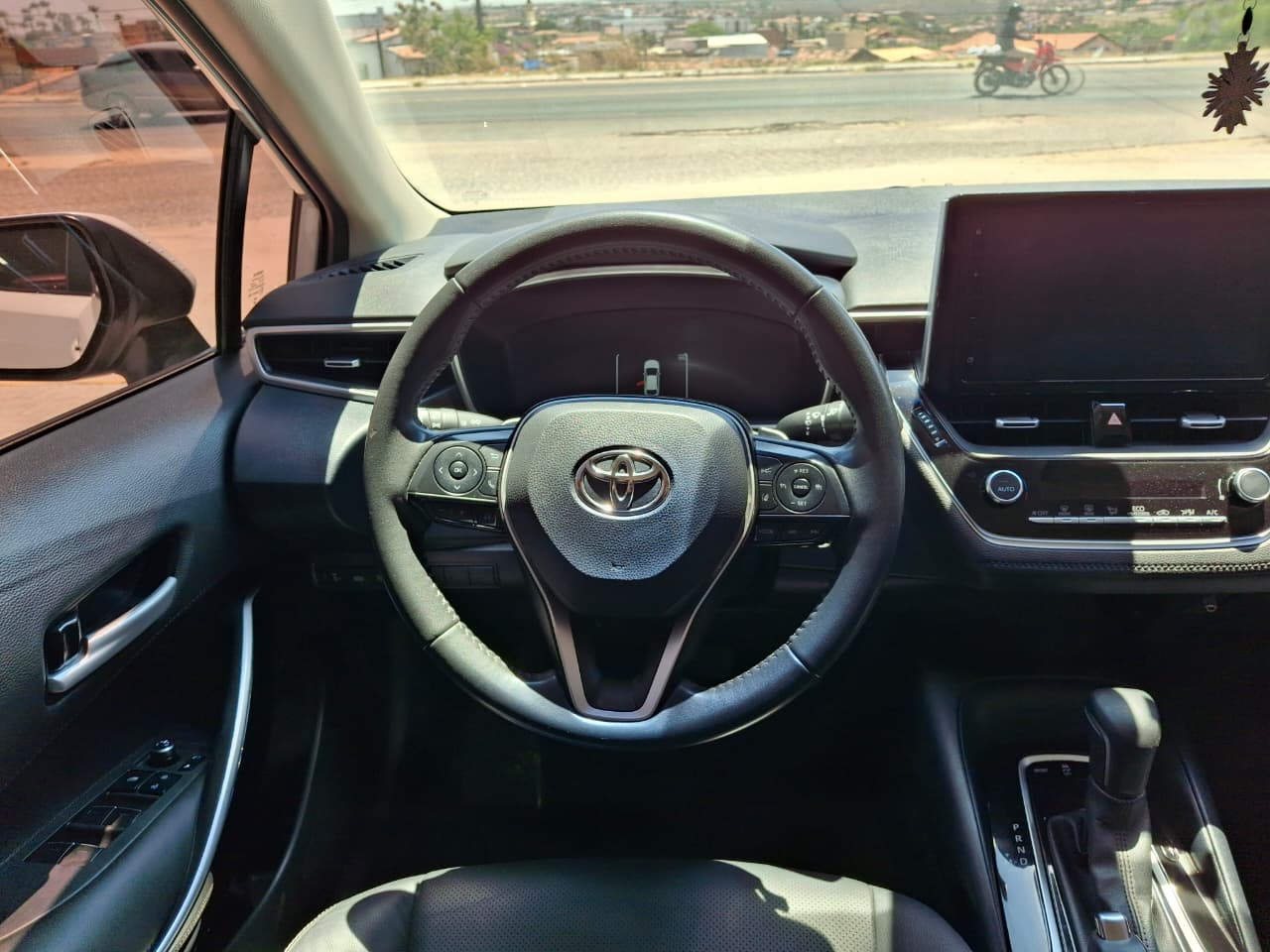 
								TOYOTA COROLLA XEI 2.0 AUTOMÁTICO 2024 full									