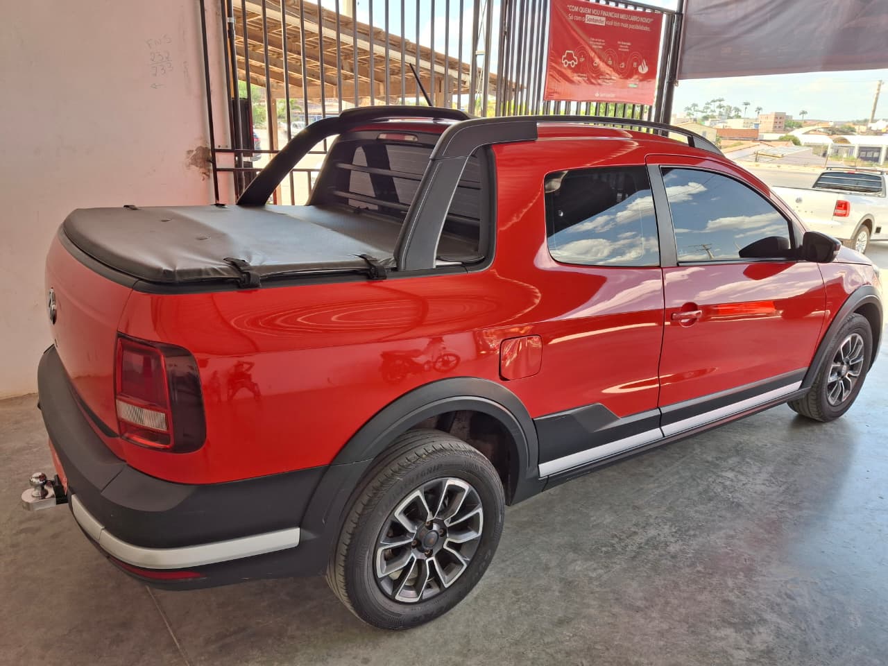
								VOLKSWAGEN SAVEIRO CROSS 1.6 MSI CD 2019 full									