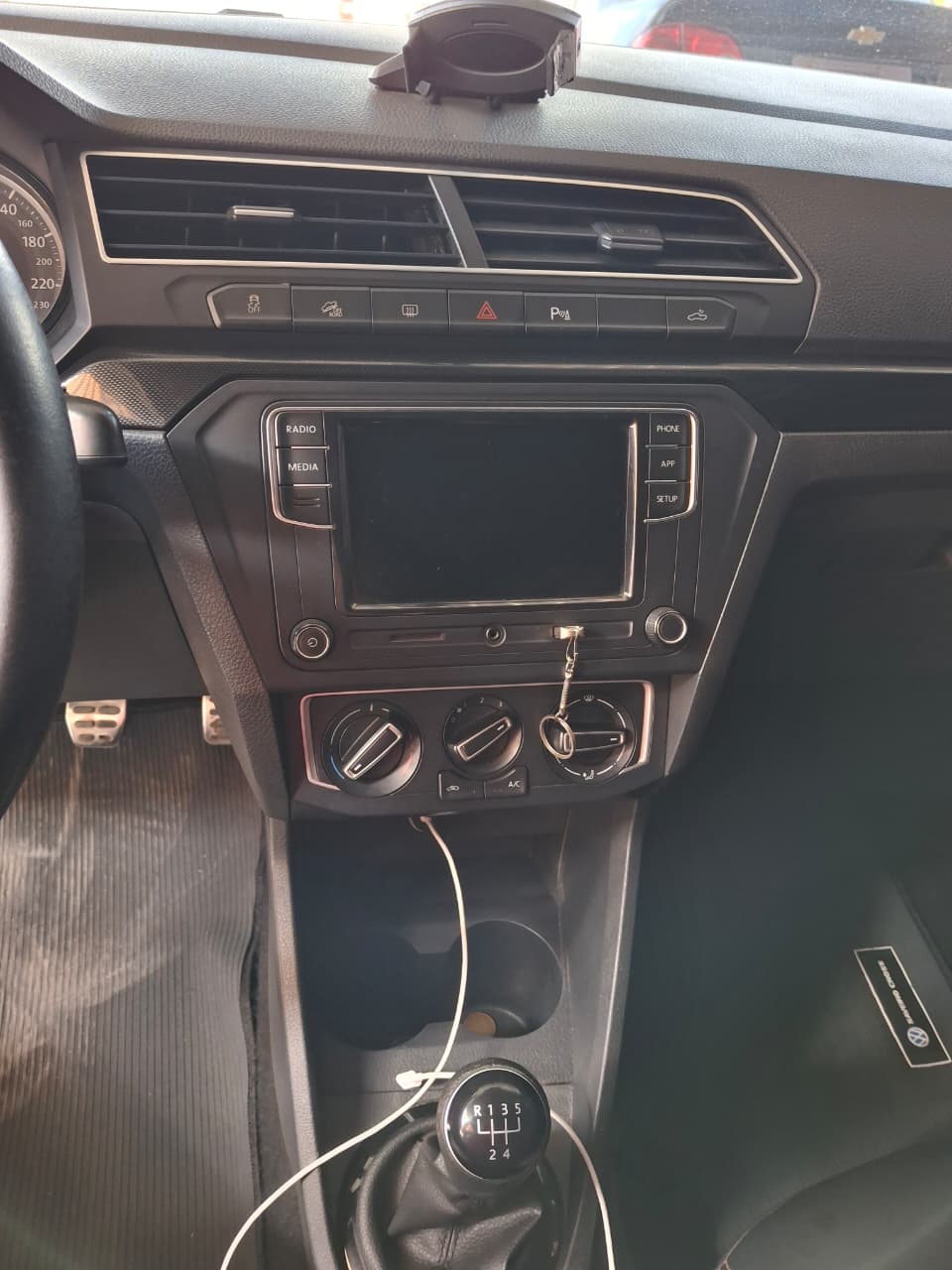 
								VOLKSWAGEN SAVEIRO CROSS 1.6 MSI CD 2019 full									