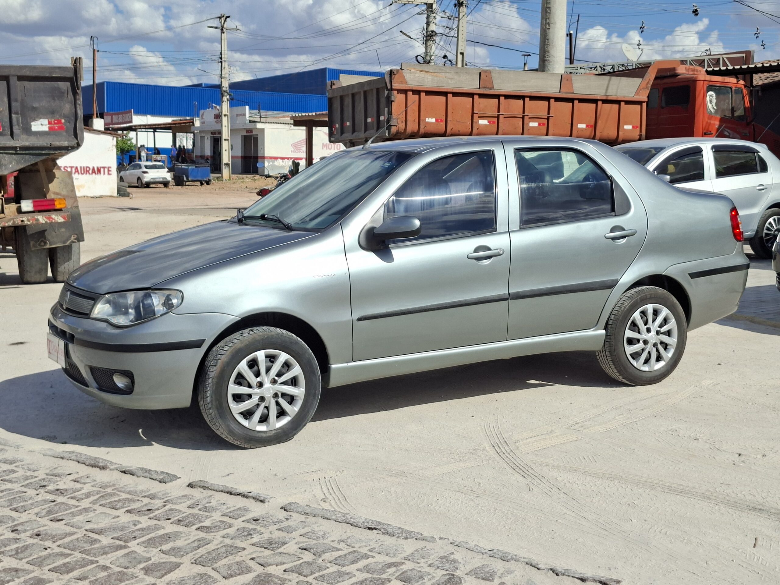 
								FIAT SIENA CELEBRATION 1.0 FIRE FLEX 8V 4P full									