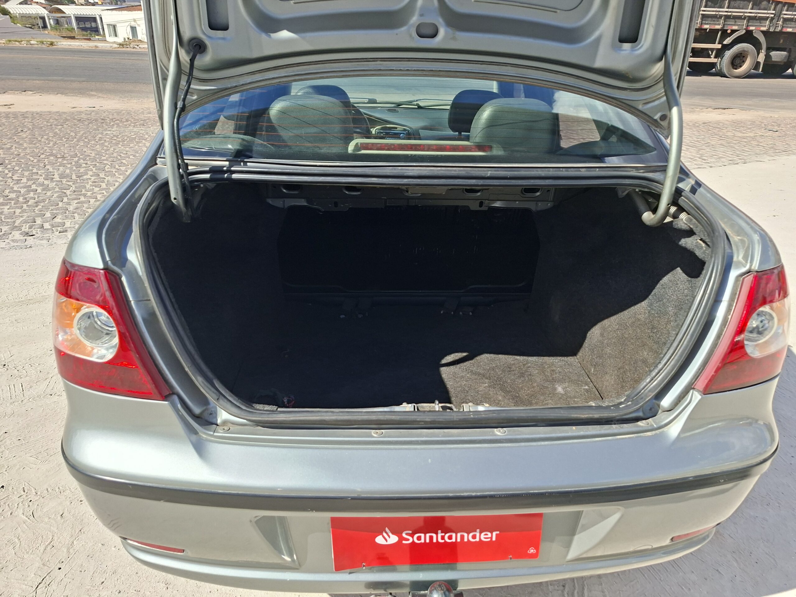 
								FIAT SIENA CELEBRATION 1.0 FIRE FLEX 8V 4P full									