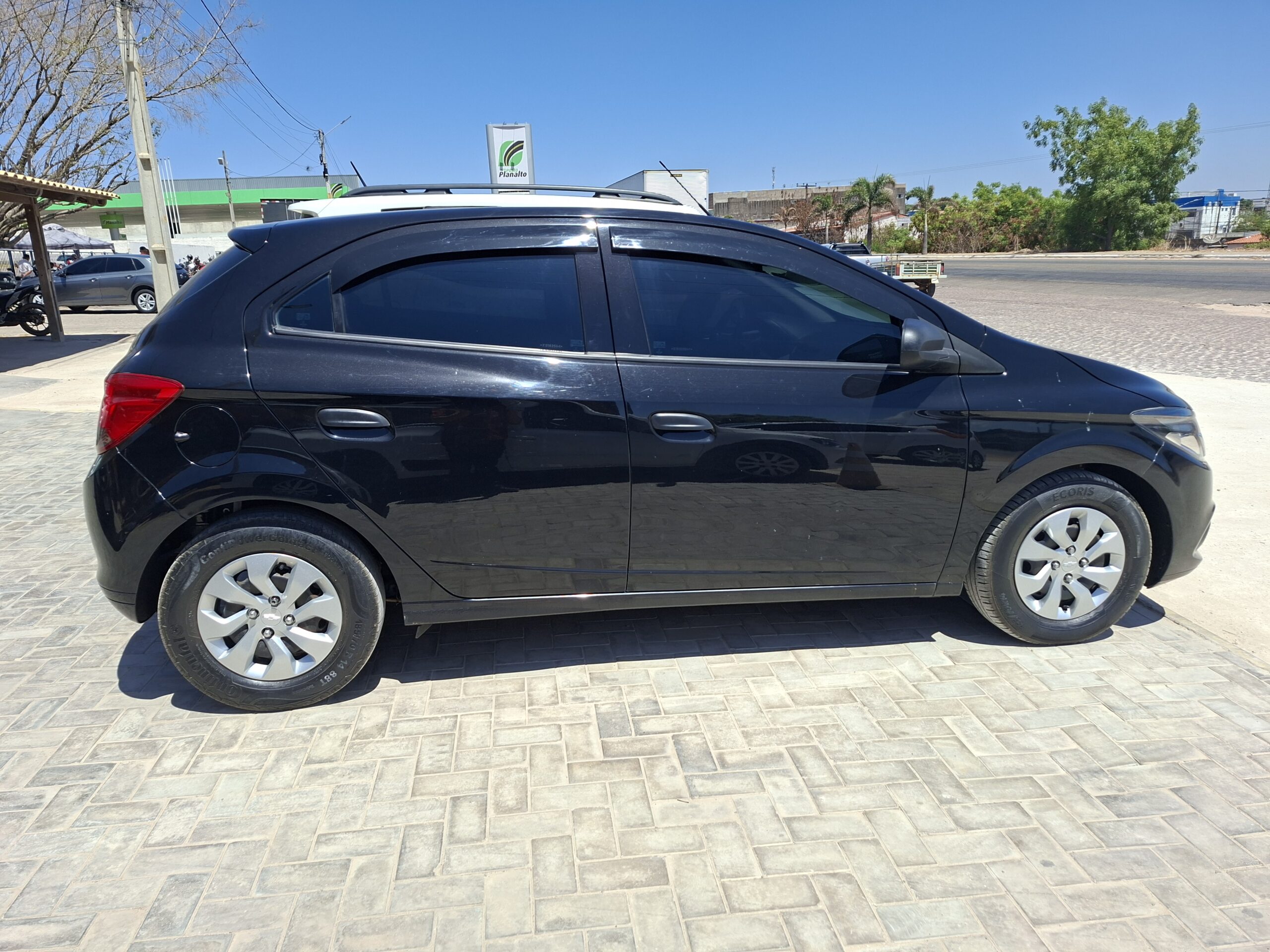 
								CHEVROLET ONIX 1.0 JOY 2019 full									