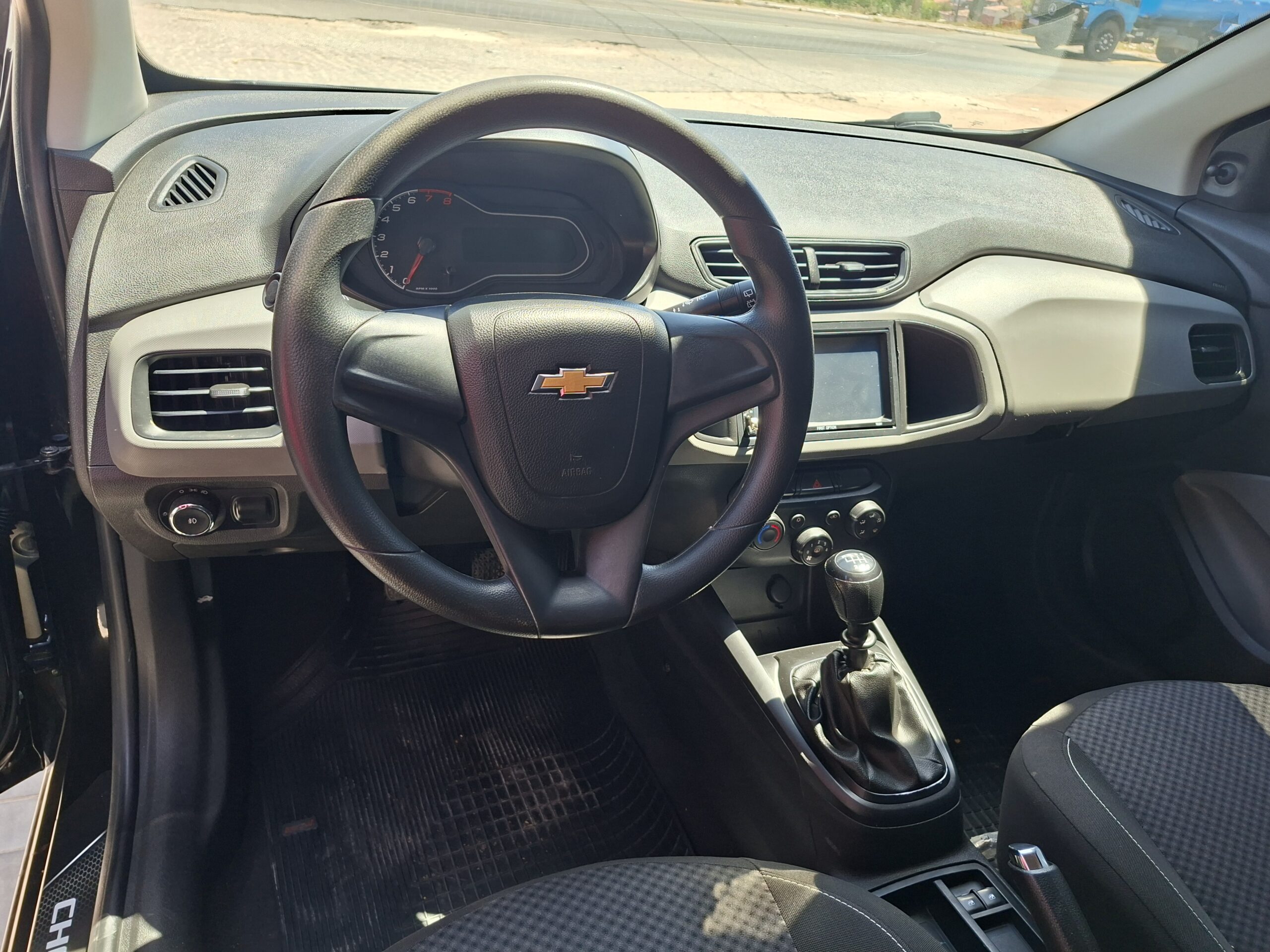 
								CHEVROLET ONIX 1.0 JOY 2019 full									