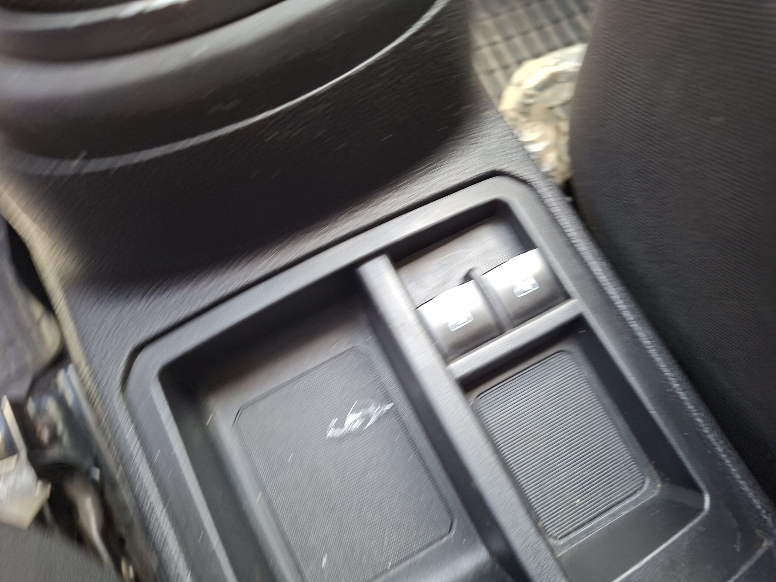 
								CHEVROLET ONIX 1.0 JOY 2019 full									