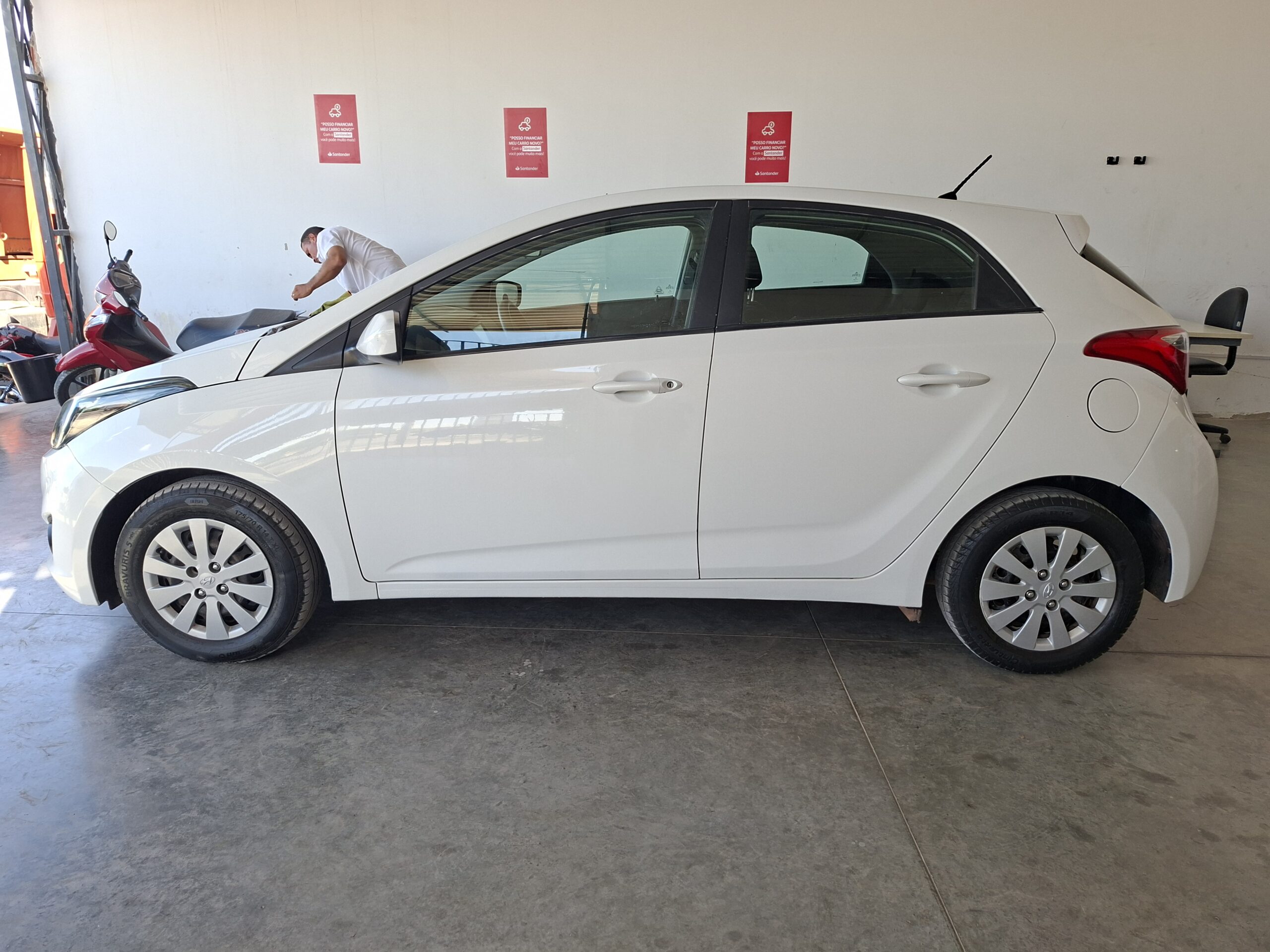 
								HB20 COMFORT 1.0 2014 full									