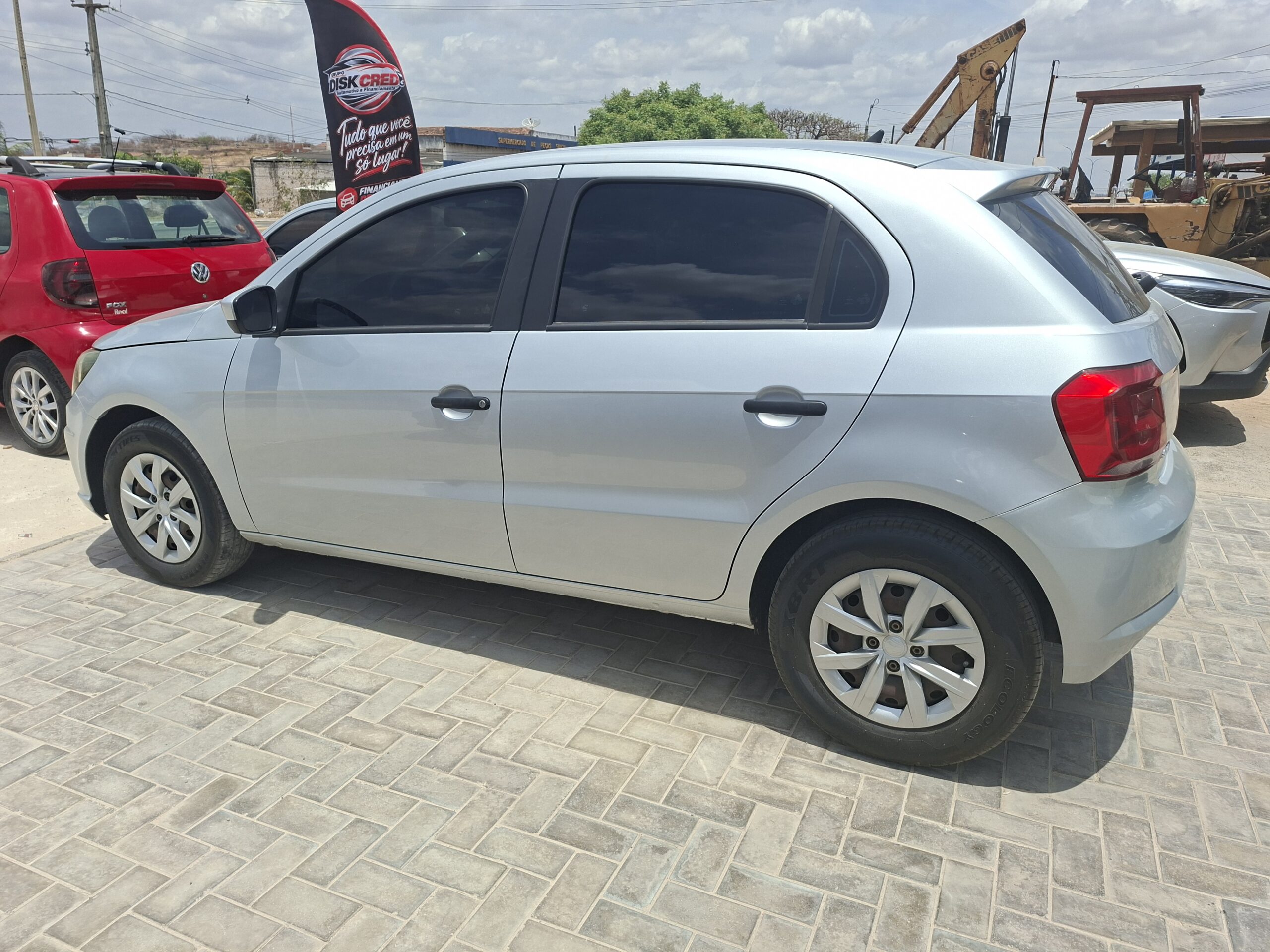 
								Volkswagen Gol 1.0 Flex 12V 5P full									