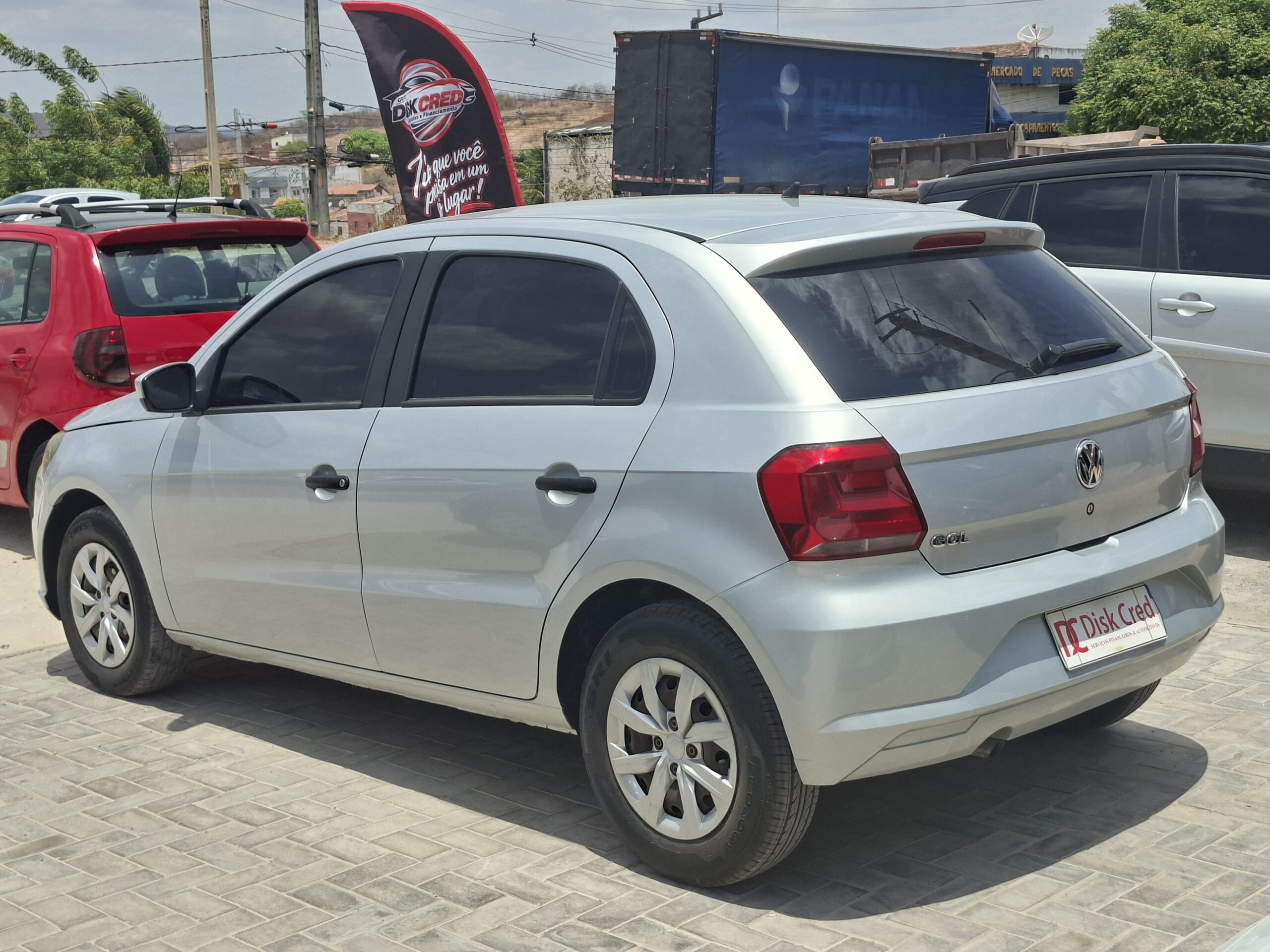 
								Volkswagen Gol 1.0 Flex 12V 5P full									