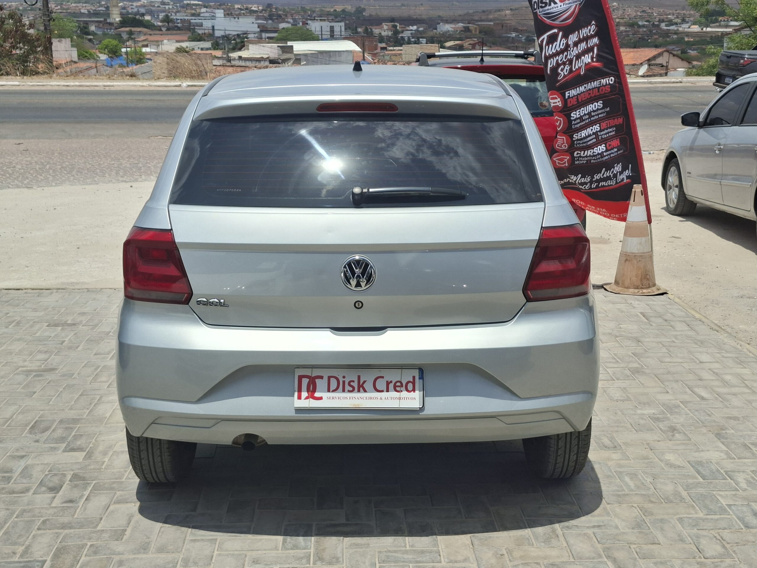 
								Volkswagen Gol 1.0 Flex 12V 5P full									