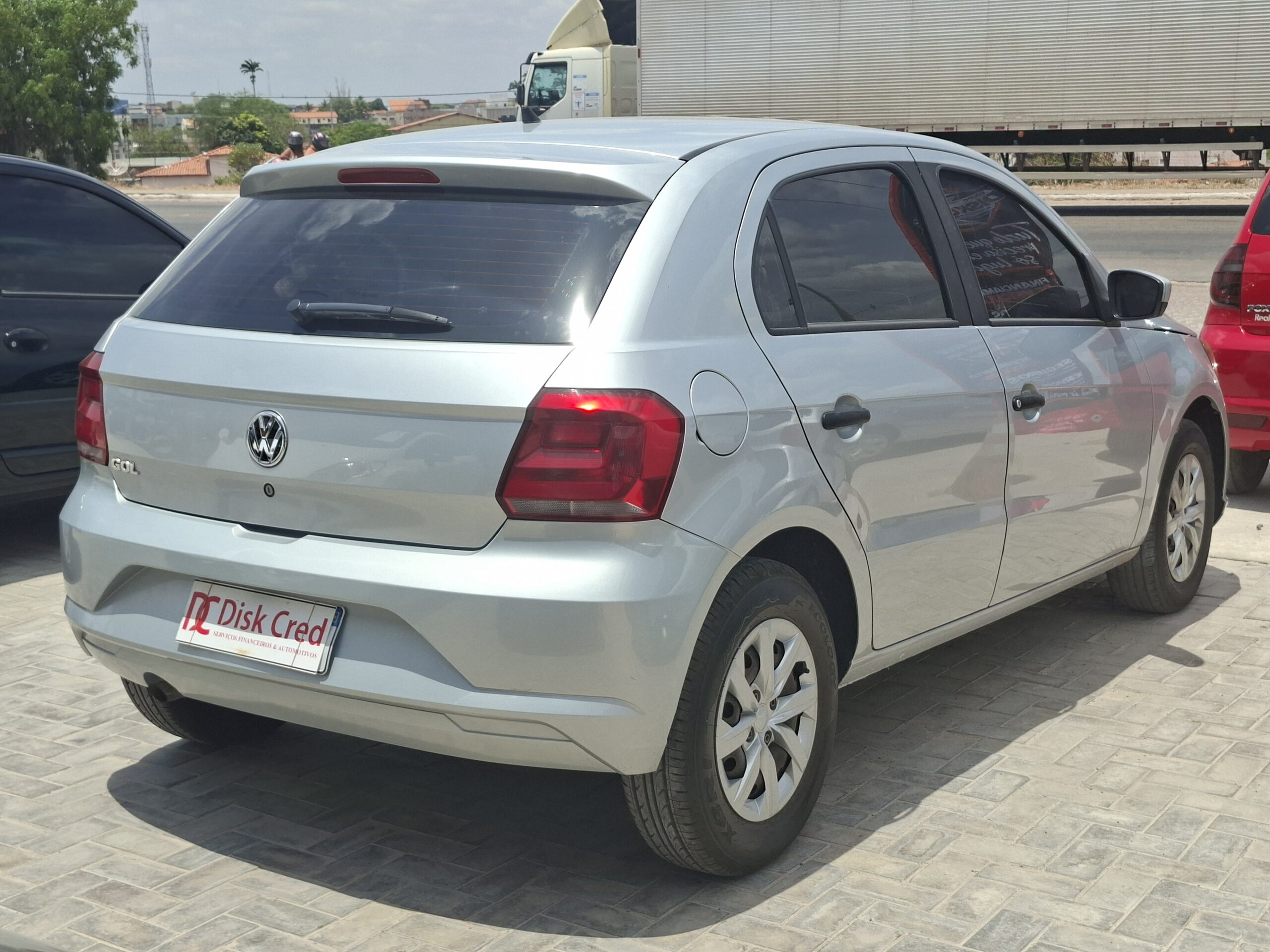 
								Volkswagen Gol 1.0 Flex 12V 5P full									