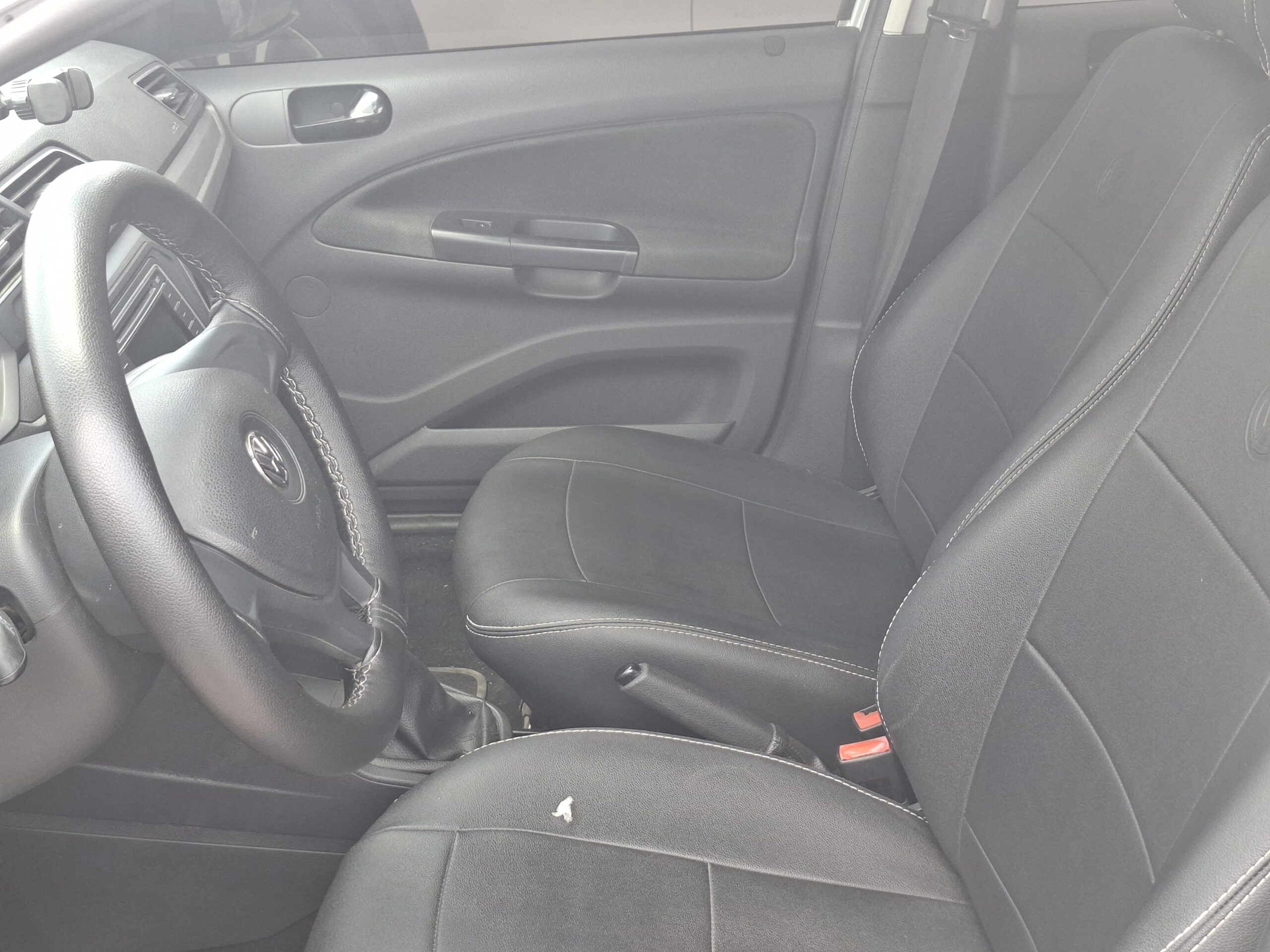 
								Volkswagen Gol 1.0 Flex 12V 5P full									