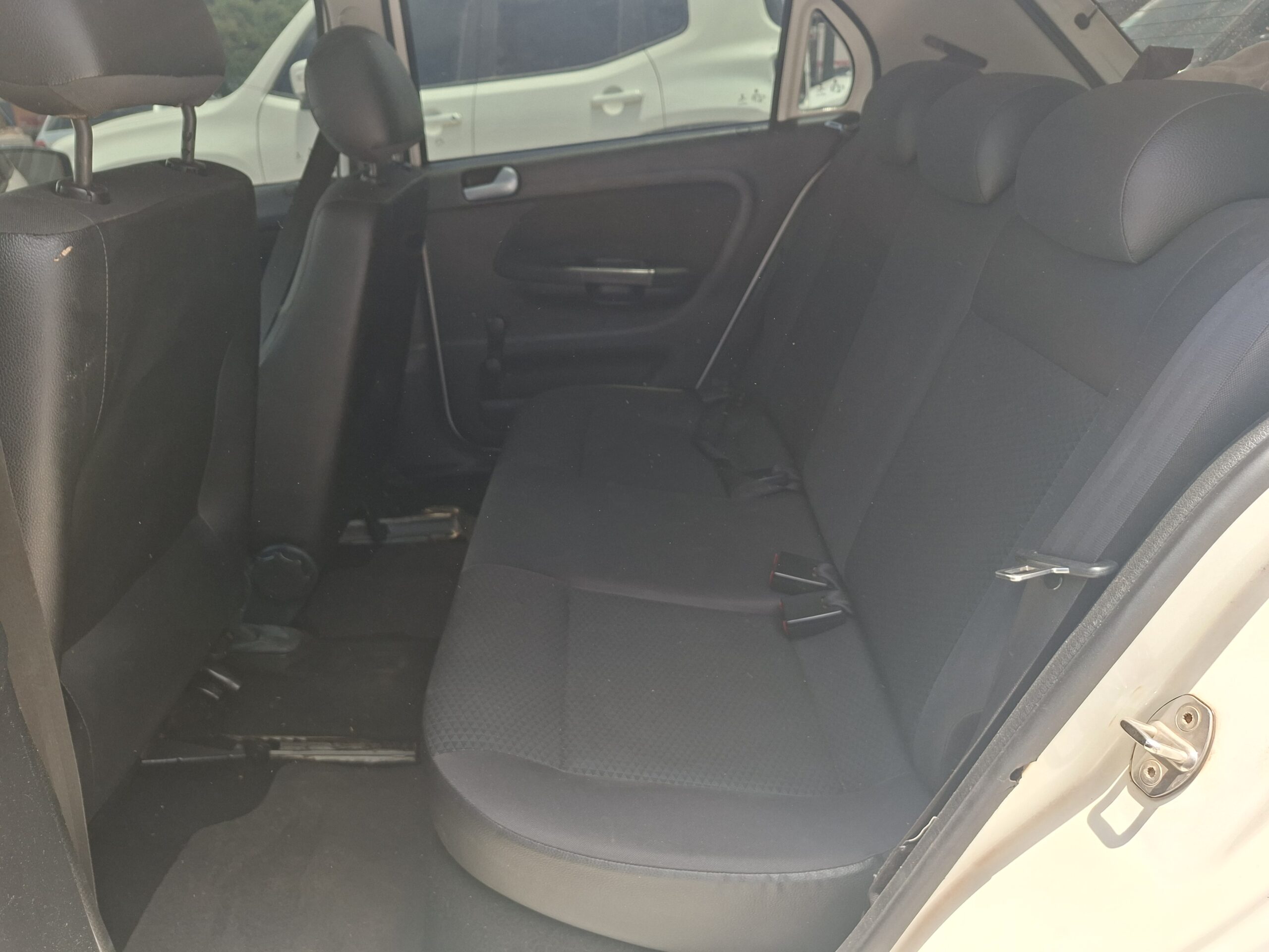 
								VOLKSWAGEN GOL 1.0 MPI FLEX 2019 full									