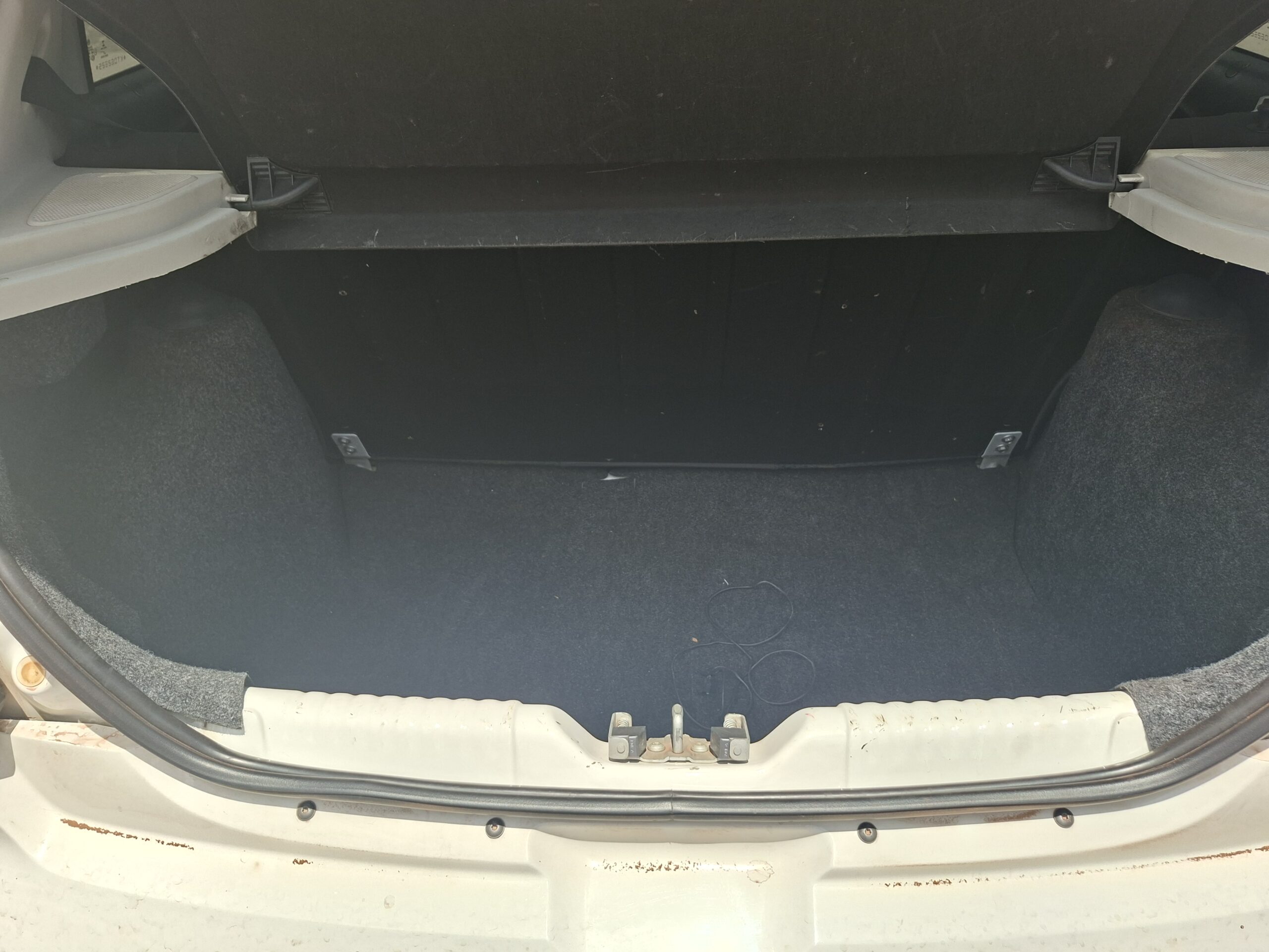 
								VOLKSWAGEN GOL 1.0 MPI FLEX 2019 full									
