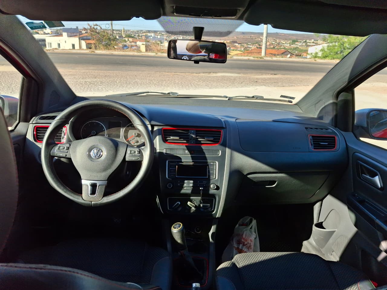 
								VOLKSWAGEN FOX 1.6 Mi TOTAL FLEX ROCK IN RIO 2014 full									