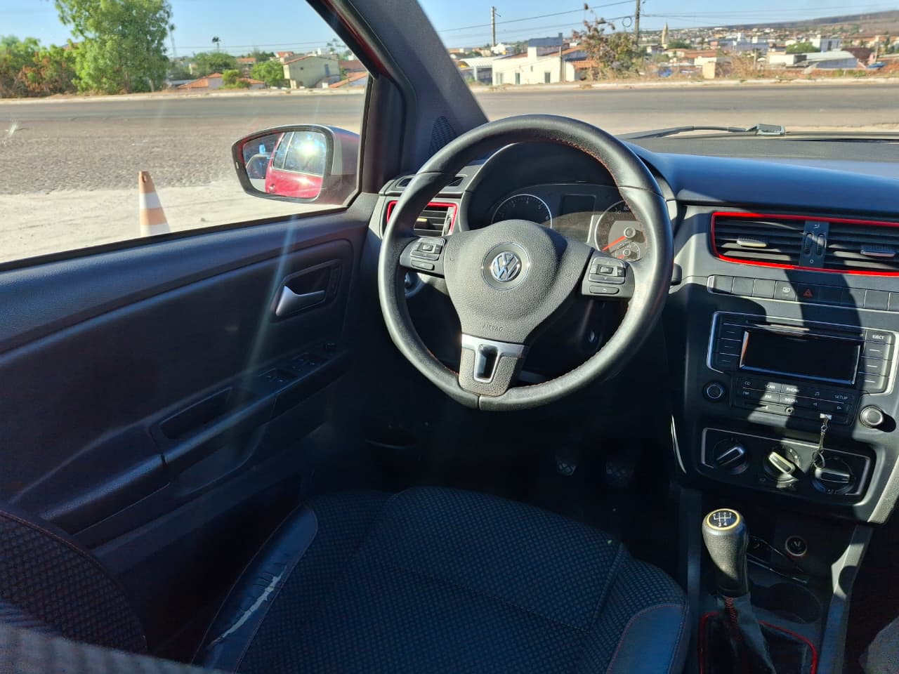 
								VOLKSWAGEN FOX 1.6 Mi TOTAL FLEX ROCK IN RIO 2014 full									