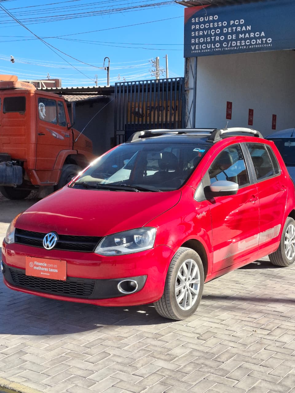 
								VOLKSWAGEN FOX 1.6 Mi TOTAL FLEX ROCK IN RIO 2014 full									
