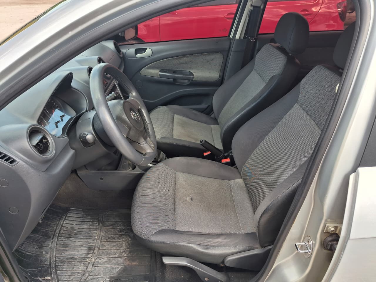 
								Volkwagen Gol 1.6 Mi Trend 2014 full									