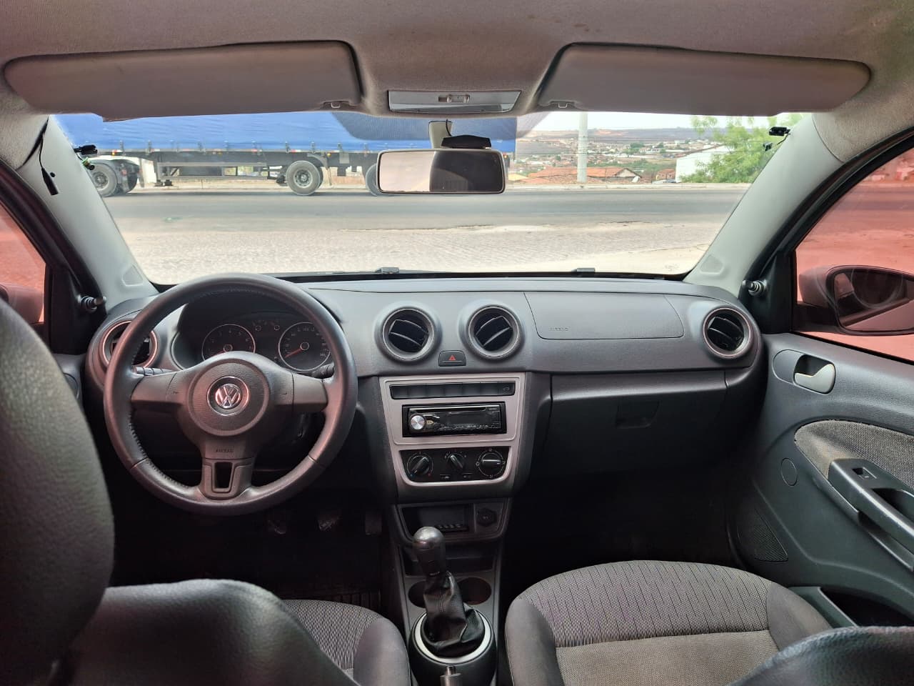 
								Volkwagen Gol 1.6 Mi Trend 2014 full									